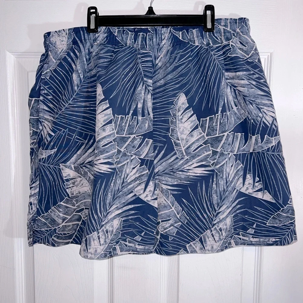 TOMMY BAHAMA Mens Tropical Print Swim Shorts Trunks Size L
